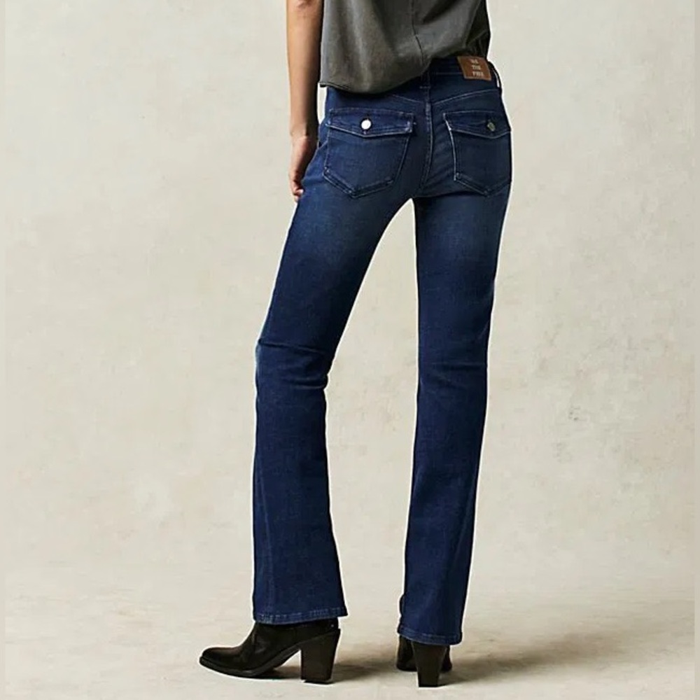 Free People We The Free Varsity Blues Sim Boot Flare Mid Rise Jeans Size 31 - Picture 3 of 16